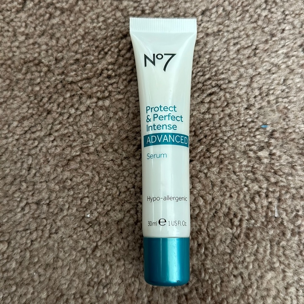 No. 7 protect and perfect serum advanced